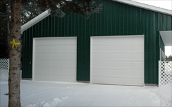 Upper Michigan and Upper Peninsula - Hunter Garage Doors specializes in the installation of commercial and residential garage doors and openers. They also provide a full line of maintenance services.